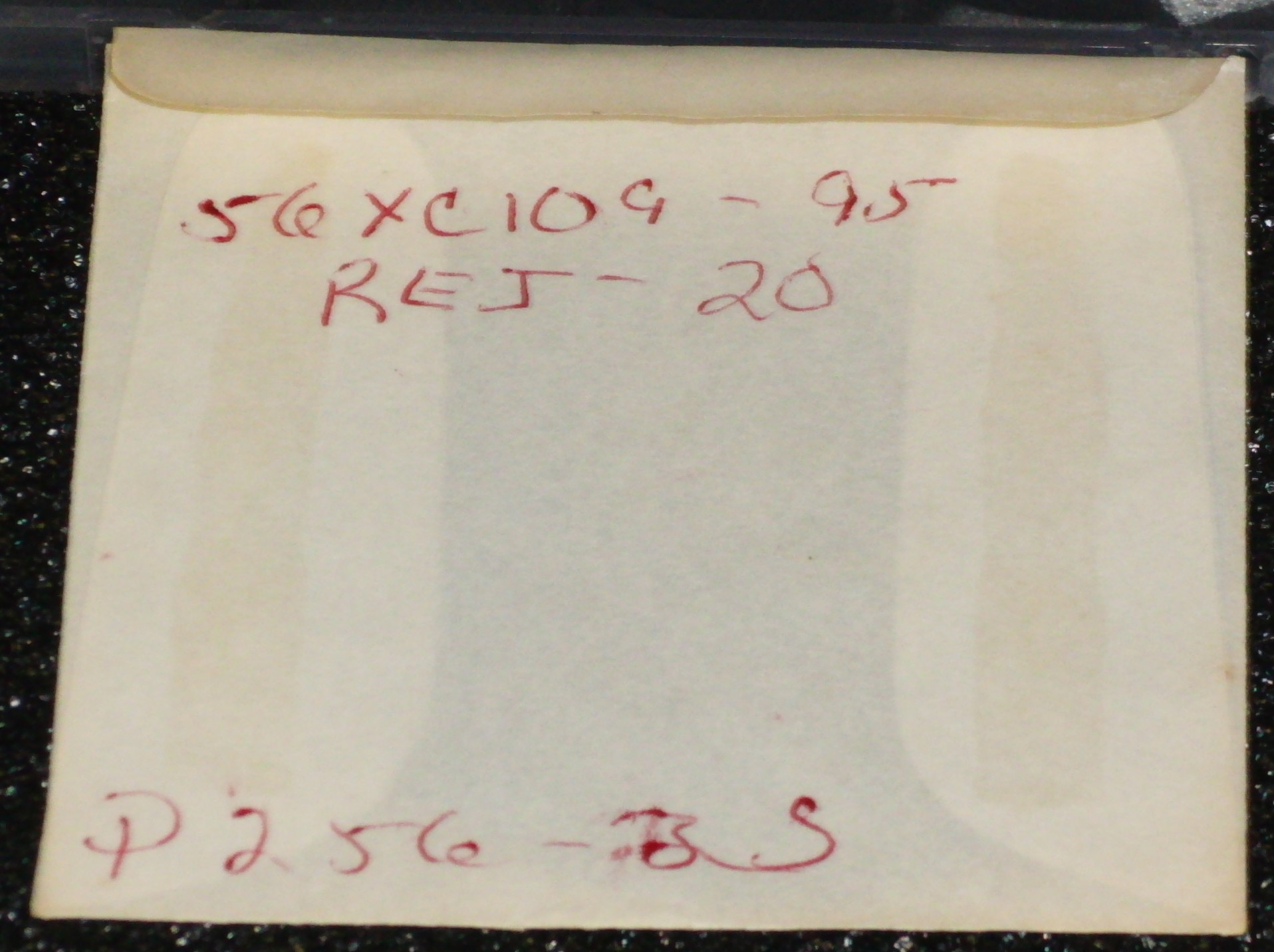 bottom.jpg bottom.jpg